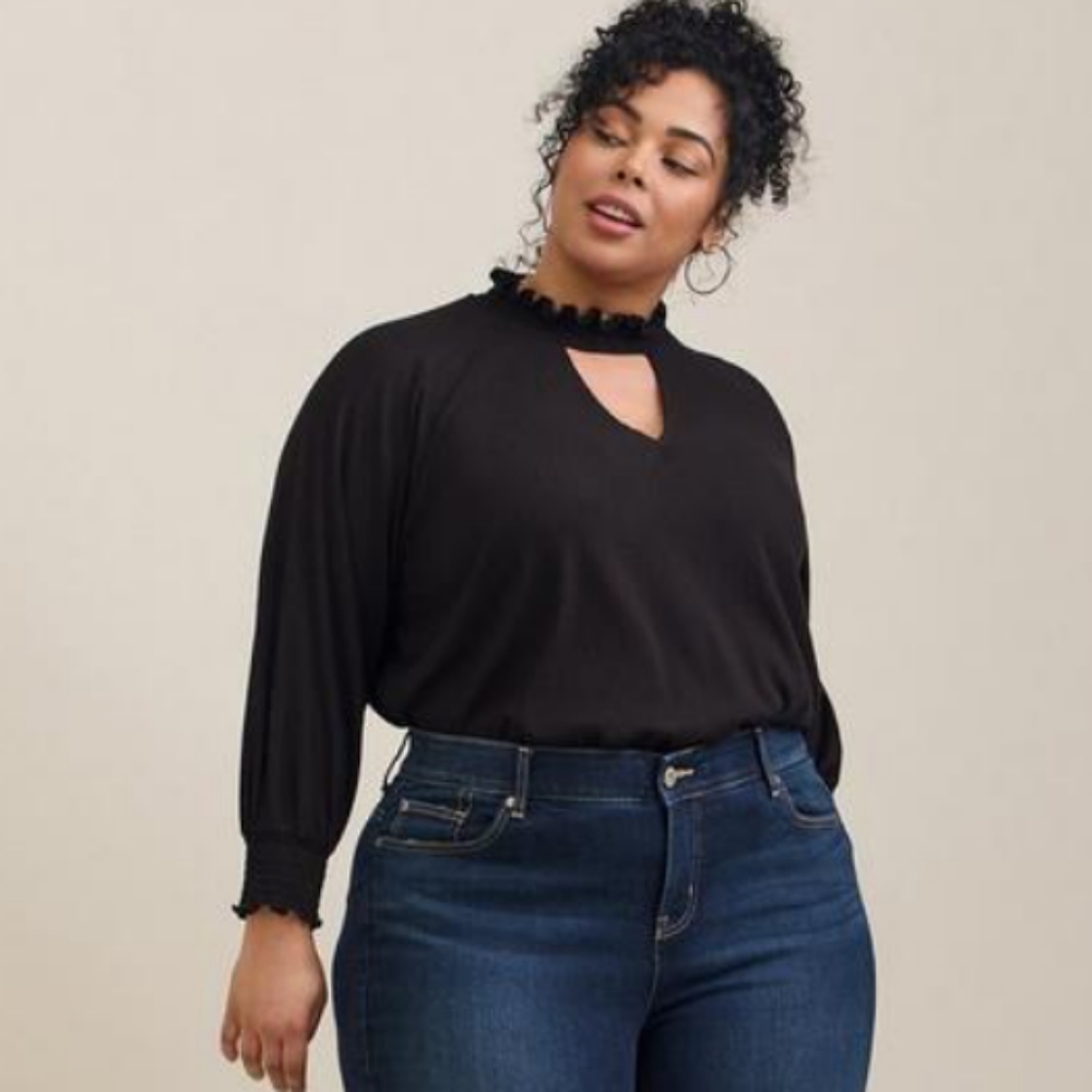 Torrid NWT 3X Textured Jersey Choker Neck Smocked Bottom Top- Black Sz 3X(22/24)